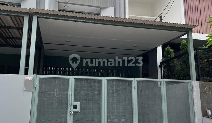 Rumah Cantik Di Griya Loka Bsd Lia