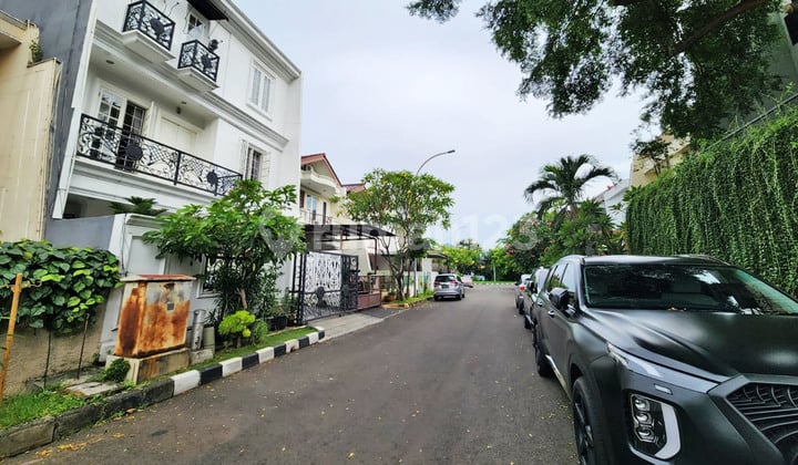 Rumah Mewah Permata Buana, Cluster Pulau Tidung, Kembangan, 3 Lt