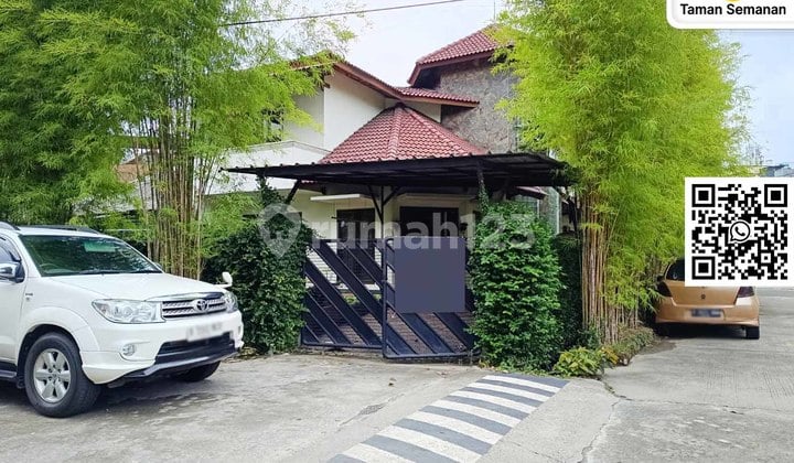 Rumah Strategis di Komplek Grawisa Grogol 11X30m: SHM, Lantai Marmer, Bonus Bioskop Mini & Furnitur Jati