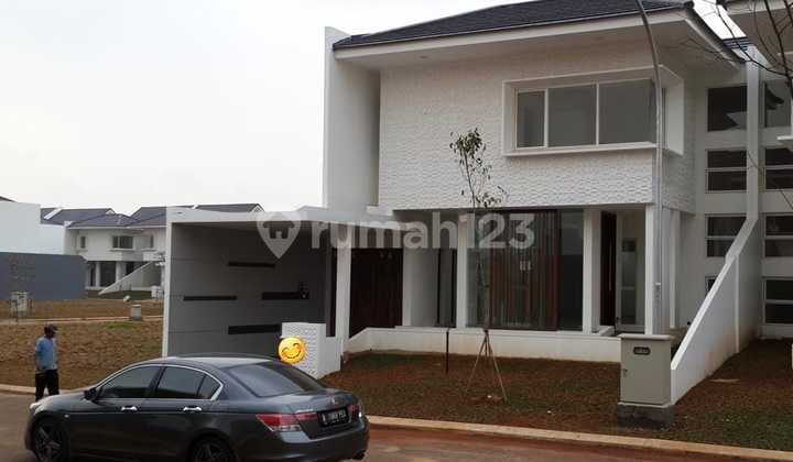 Rumah Mewah di Cluster Victoria - Alam Sutera