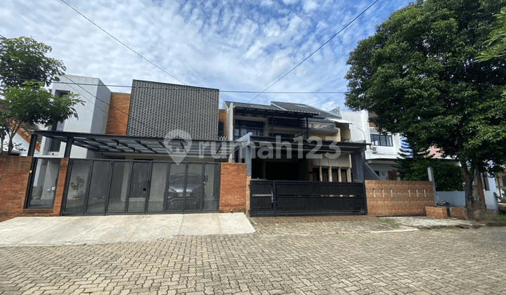 Rumah Bagus Semi Furnished SHM Ciputat, Tangerang Selatan