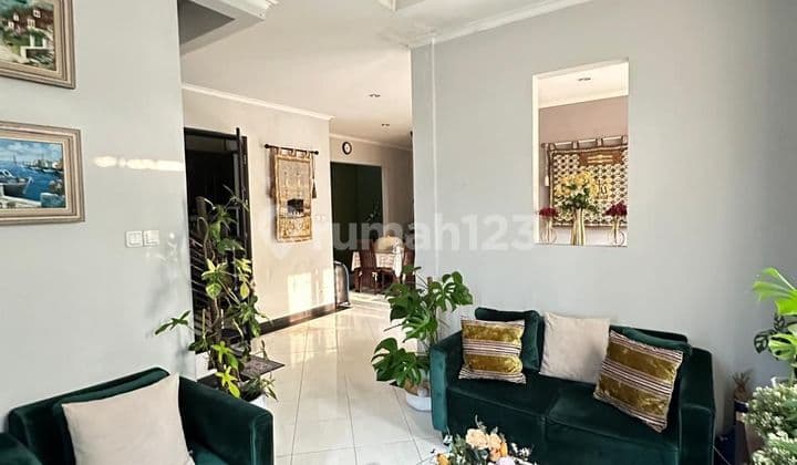Nice Home, Corner Location, Ready to Occupy