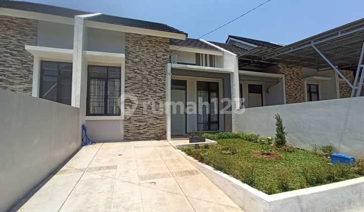 House. Beautiful For Sale in Bukit Cimanggu City Cluster Bogor