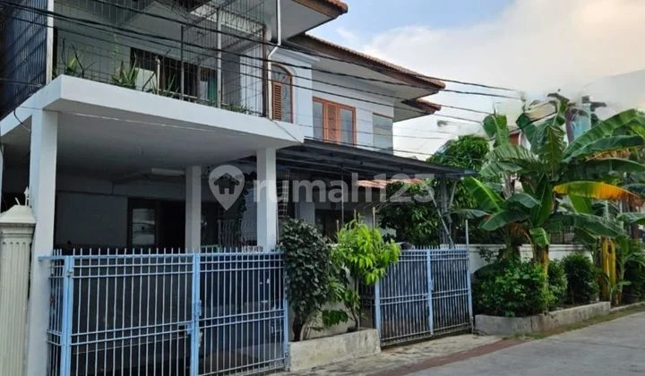 Dijual Rumah Bagus , Terbaik di Green Garden Jakarta Brt Lokasi Premium Dgn Lingkungan Taman Termahal Mewah.