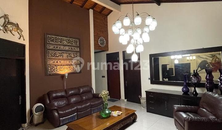 Rumah Mewah Jl. Sukahaji Dekat Univ Maranatha Bandung