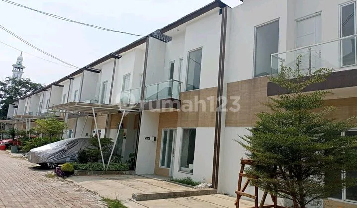 Hanya 1.2 M Rumah Minimalis Dua Lantai Di Jalan Menjangan Pondok Ranji. Hanya 1.2 M Rumah Minimalis Dua Lantai Di Jalan Menjangan Pondok Ranji.