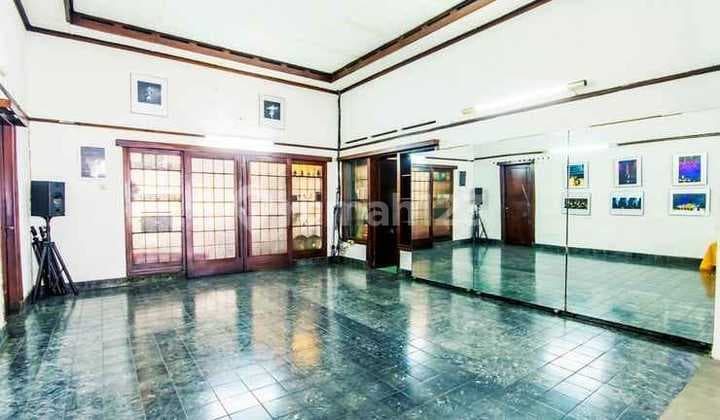 Harga Istimewa Jual Rumah Heritage Legendaris Bandung Jalan Supratman, Kota Bandung