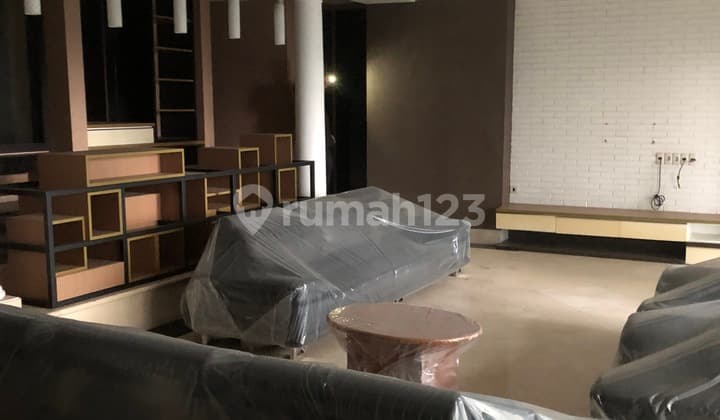 Sailendra Apartment in Mega Kuningan 4-Bedroom Best View