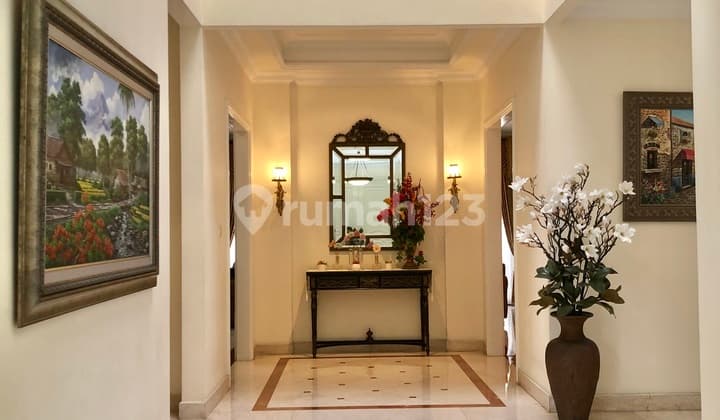 Rumah Mewah Kemanggisan Dalam Komplek Elite Jalan Lebar