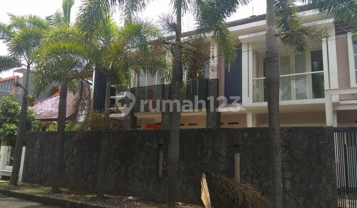 Rumah mewah strategis di suryalaya bandung