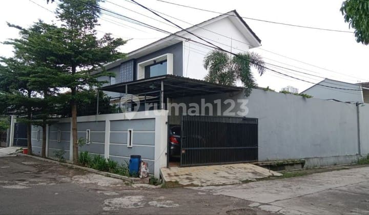 Jual Cepat Rumah Ada Kolam Renang Di Sayap Batununggal Bandung