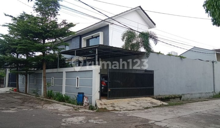 Jual Cepat Rumah Ada Kolam Renang Di Sayap Batununggal Bandung
