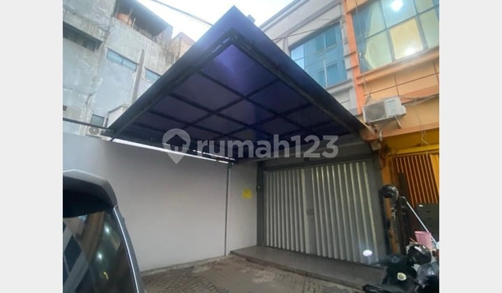 Ruko P. Pengumben Kb. Jeruk Jakarta Barat 2-3 Lantai Semi Furnish