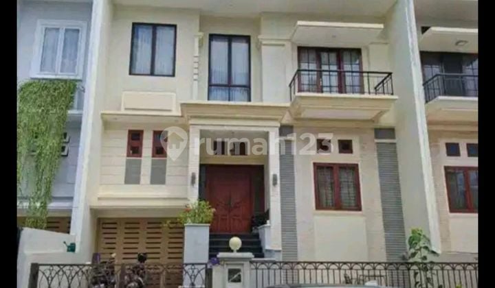 Rumah Dijual 3 1/2 Lt Green Garden