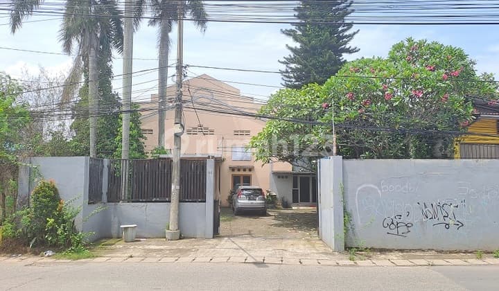 Dijual Tempat Usaha Atau Gudang,barat Laut,di Jln Raya Cijengir Binong