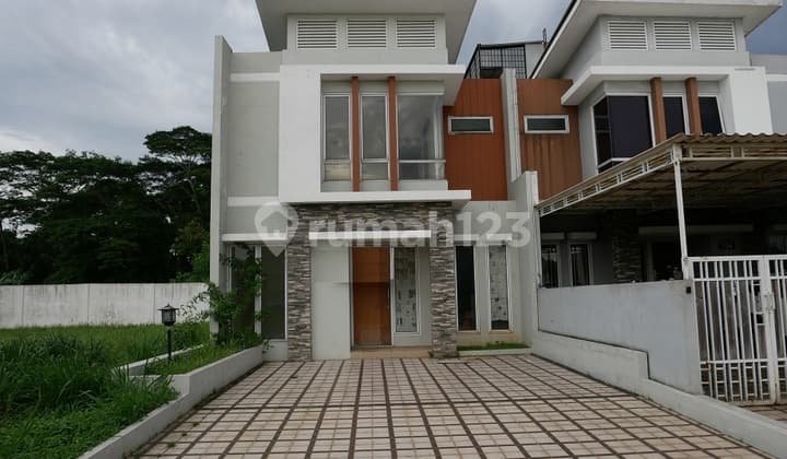 For Sale Low Price House Still Standard, West, in Modernland Cluster