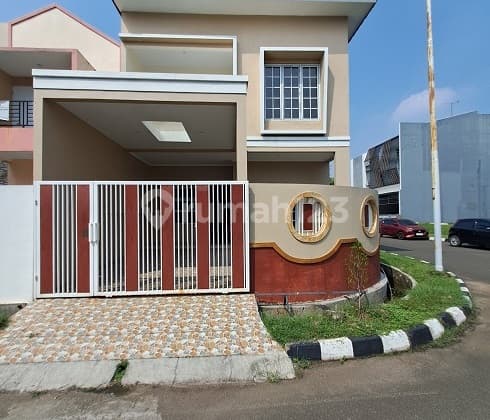 Rumah Baru, Bangunan Mandiri, Hook, 2 Lantai, di Cluster Banjar Wijaya