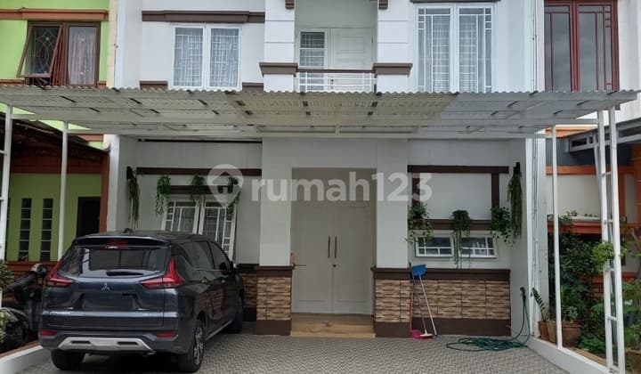 Move-in ready house, Renovated, 2 Floors, North-facing, in Modernland Cluster