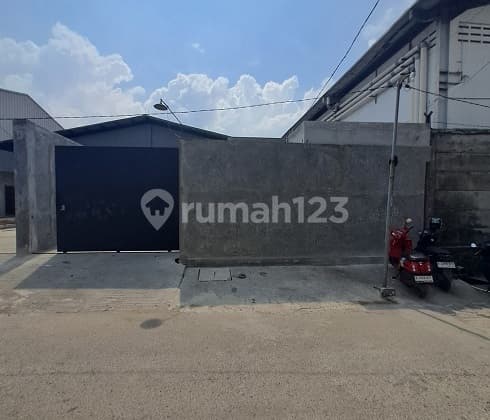 Gudang Baru Siap Pakai, Barat, 1 Lantai, di Kavling Dpr Cipondoh
