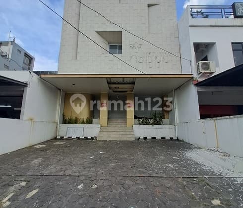 Over Kontrak Ruko 3,5 Lantai, Selatan, di Jalan Raya. Veteran,Sukasari