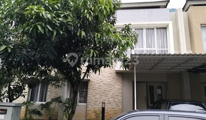 Rumah siap huni, 2 Lantai, Utara, di Cluster Tesla Summarecon Serpong