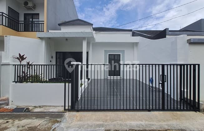 Dijual Rumah Baru, Renovasi, Barat Daya, di Perum Griya Loka Bsd