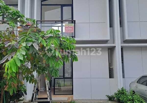 Affordable Price, Ready-to-Live Home, Standard, 2 Floors, in Perum Cendana Parc