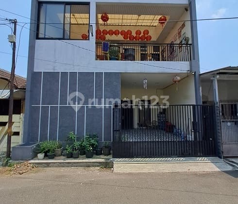 Rumah siap huni, Minimalis modern, 2 LT, di Perum Kalideres Permai