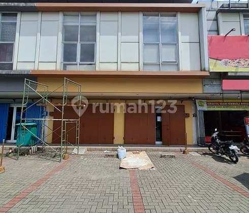 2 Ruko Gandeng Disewakan, 2,25 lt, Selatan, di Kompleks Ruko Azores