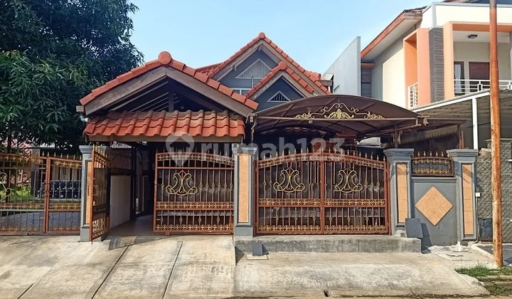 Affordable Price, Renovated House, Northeast, in Banjar Wijaya Housing Estate.
