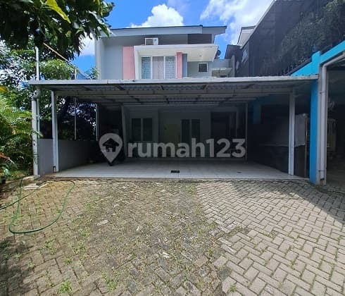 Rumah siap huni, full furnished, Timur Laut, di Cluster Pavilion BSD