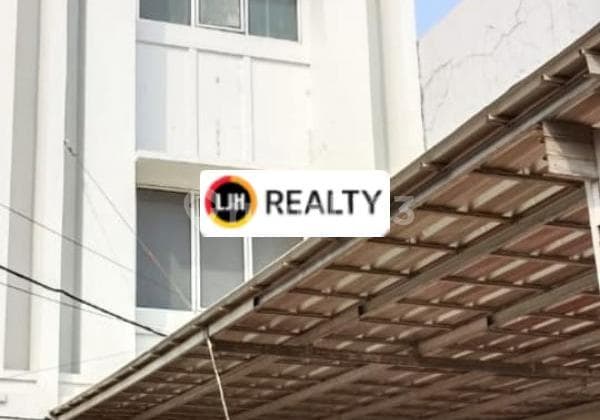 3-Storey Shop House Ready for Business in Kosambi Area, Tangerang