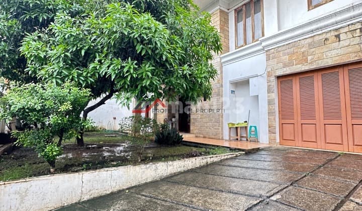 Rumah Komersil Cocok untuk Kantor dan Usaha di Ampera Raya Kemang