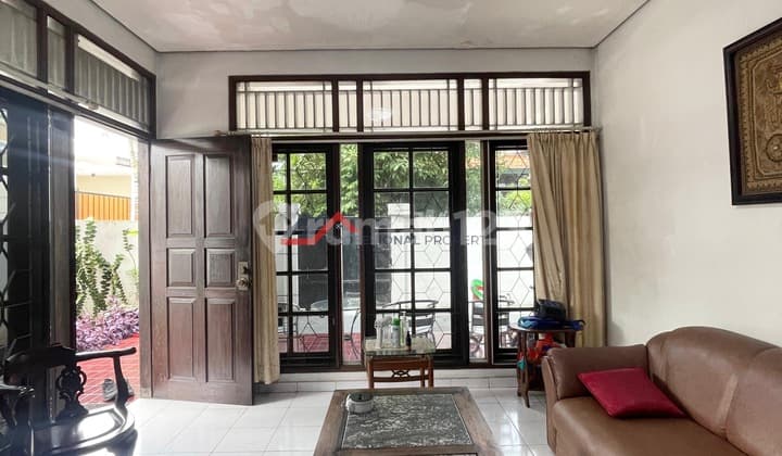 Cilandak Barat, Jakarta Selatan. Lingkungan Komplek Dekat Ke Mrt