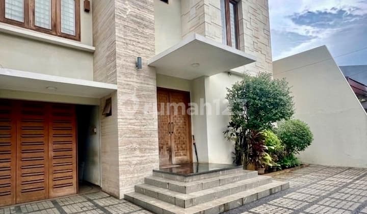 Cilandak Barat Rumah Siap Huni Lingkungan Tenang Dekat MRT Cipete