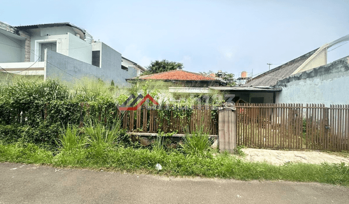 Rumah Halaman Luas Lokasi Strategis dibelakang Citos