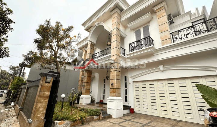Ready-to-Occupy House Near MRT in Cilandak Area, South Jakarta