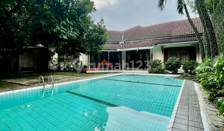 Pejaten Barat, Rumah Luas Siap Huni Hadap Timur Dekat Kemang