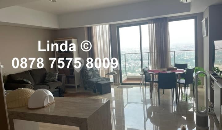 Holland Village Private Lift