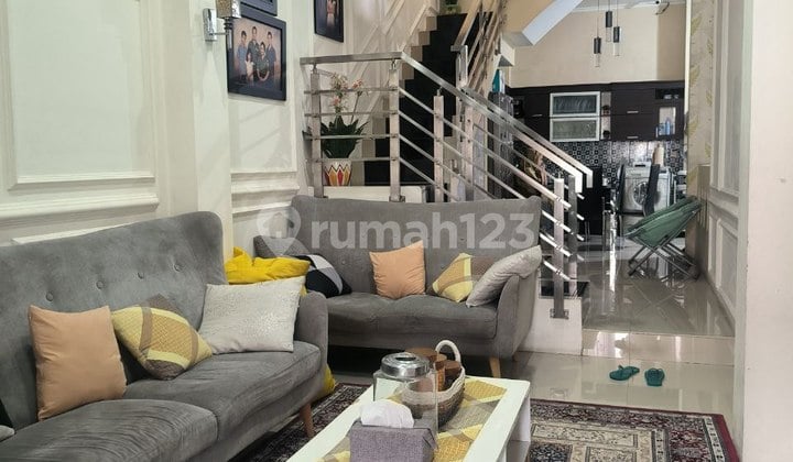 Rumah Mewah 5 Kamar di Setra Dago Antapani - Solusi Hunian Luas untuk Keluarga Tercinta!