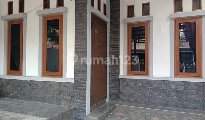 Rumah Strategis Cikarang 5 Menit ke Kawasan Industri Jababeka
