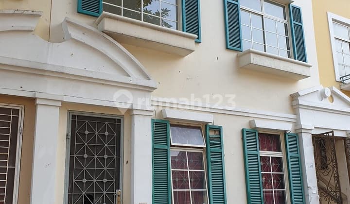 Townhouse murah di Taman Ayu Lippo Karawaci Tangerang