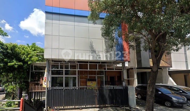 Shop House for Sale on Luntas Street, Tambaksari, Surabaya