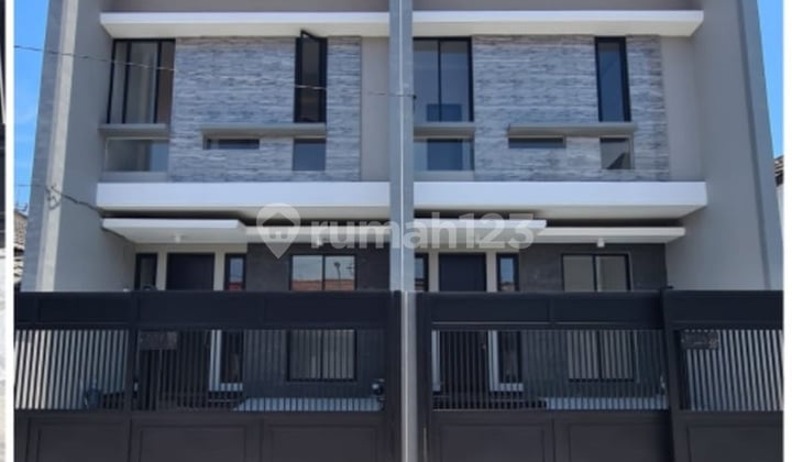 Rumah Dijual Klampis Semolo Sukolilo Surabaya Rumah Dijual Klampis Semolo Sukolilo Surabaya