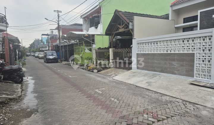 House for Sale in Darmo Indah Selatan, Tandes, Surabaya