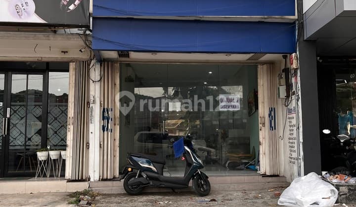 Shop House for Sale on Mayjend Sungkono Street, Dukuh Pakis, Surabaya