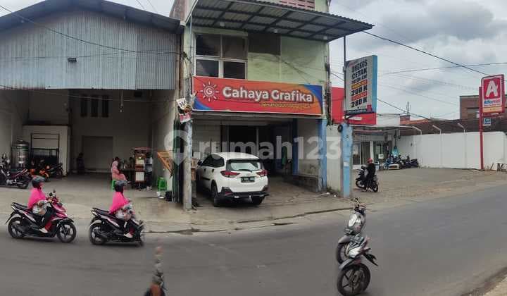 Shop House for Sale in Pandegiling, Tegalsari, Surabaya