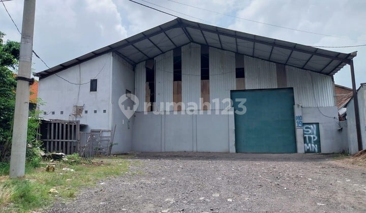 Dijual Gudang Raya Kedamean Gresik