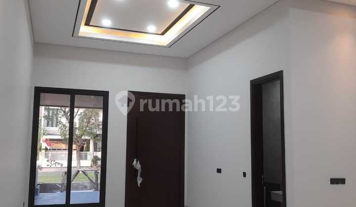 Dijual Rumah Megah Mewah Citraland Utama