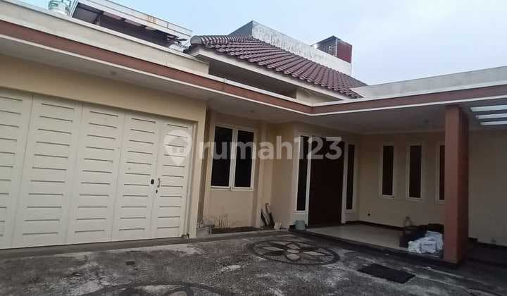 Dijual Rumah Manyar Tirtoyoso